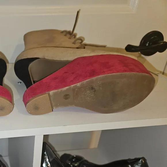 Dolce Vita 8 Bootie - Picture 4 of 12